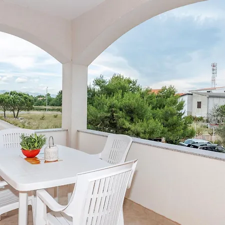 Simic 3 By Interhome *