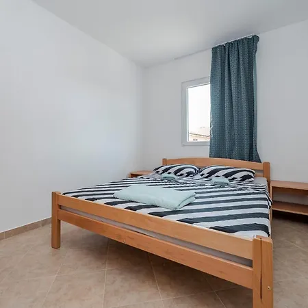 Simic 3 By Interhome Apartmán Vir