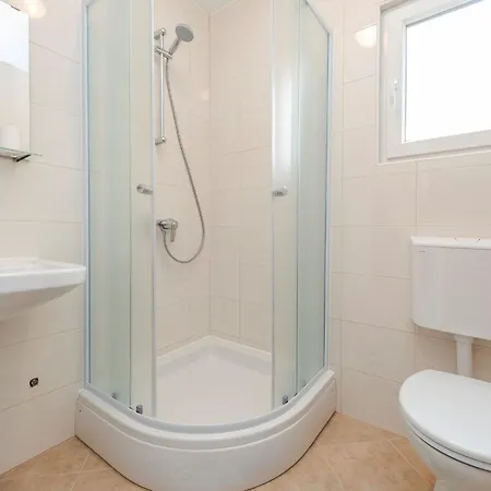 Simic 3 By Interhome * Vir