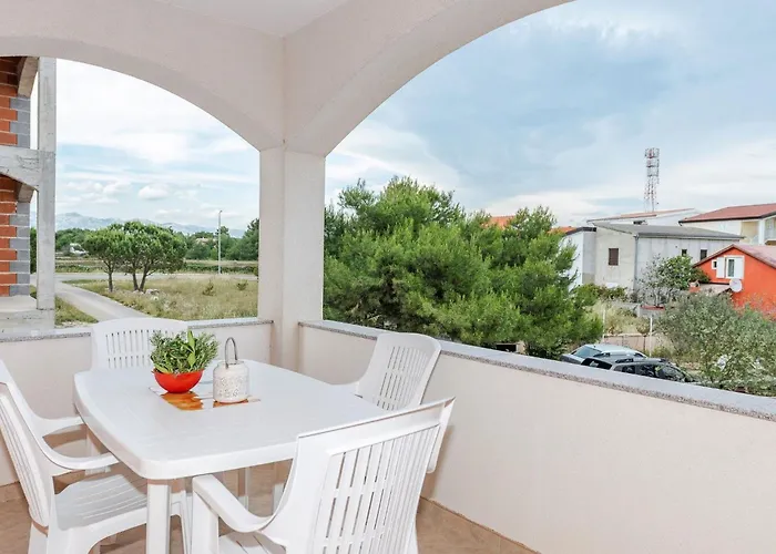 Simic 3 By Interhome *